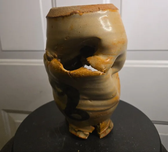 Handcrafted Signed Studio Pottery Ceramic Wabisabi Vase in Beige and Blue - Picture 13 of 13